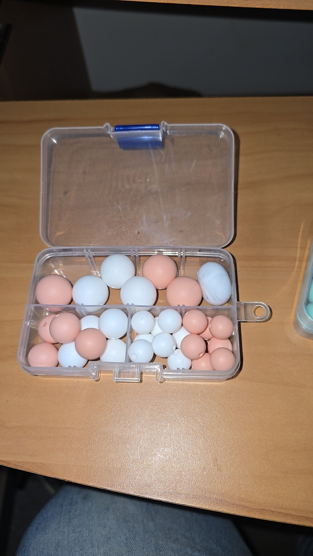 Silicone bead packs