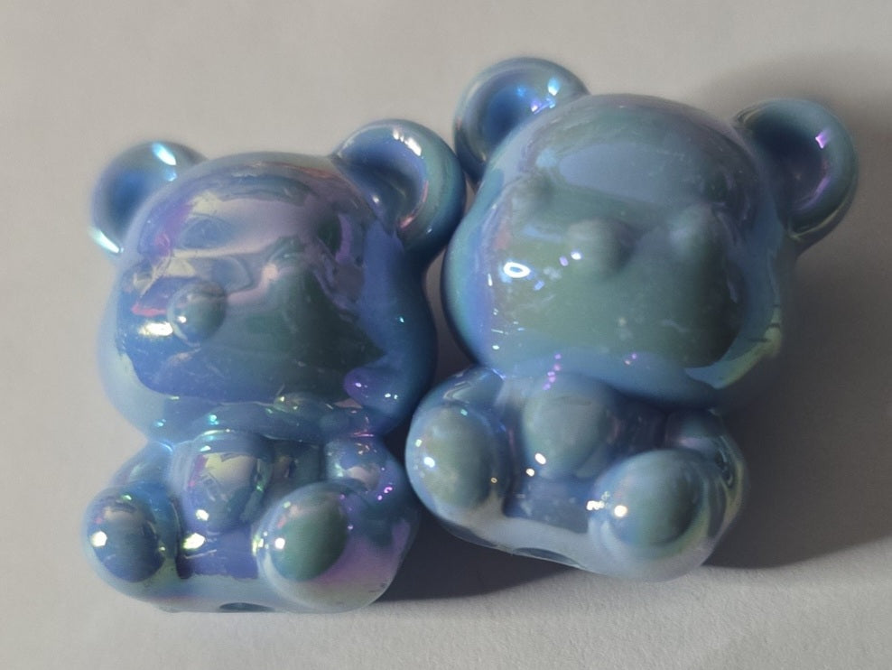 Iridescent acrylic bear beads