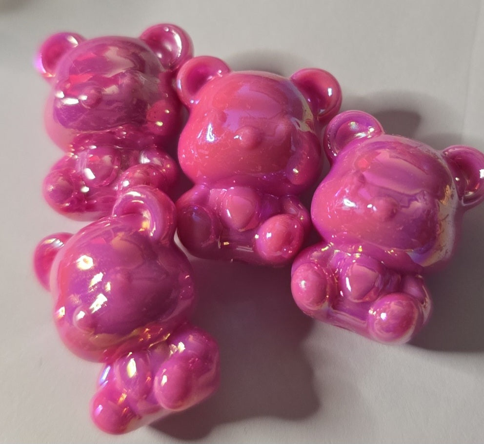 Iridescent acrylic bear beads